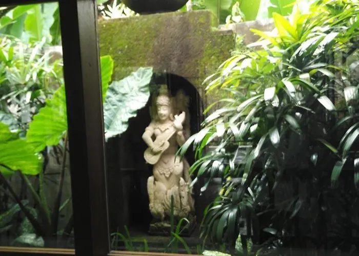 Saraswati ウブド